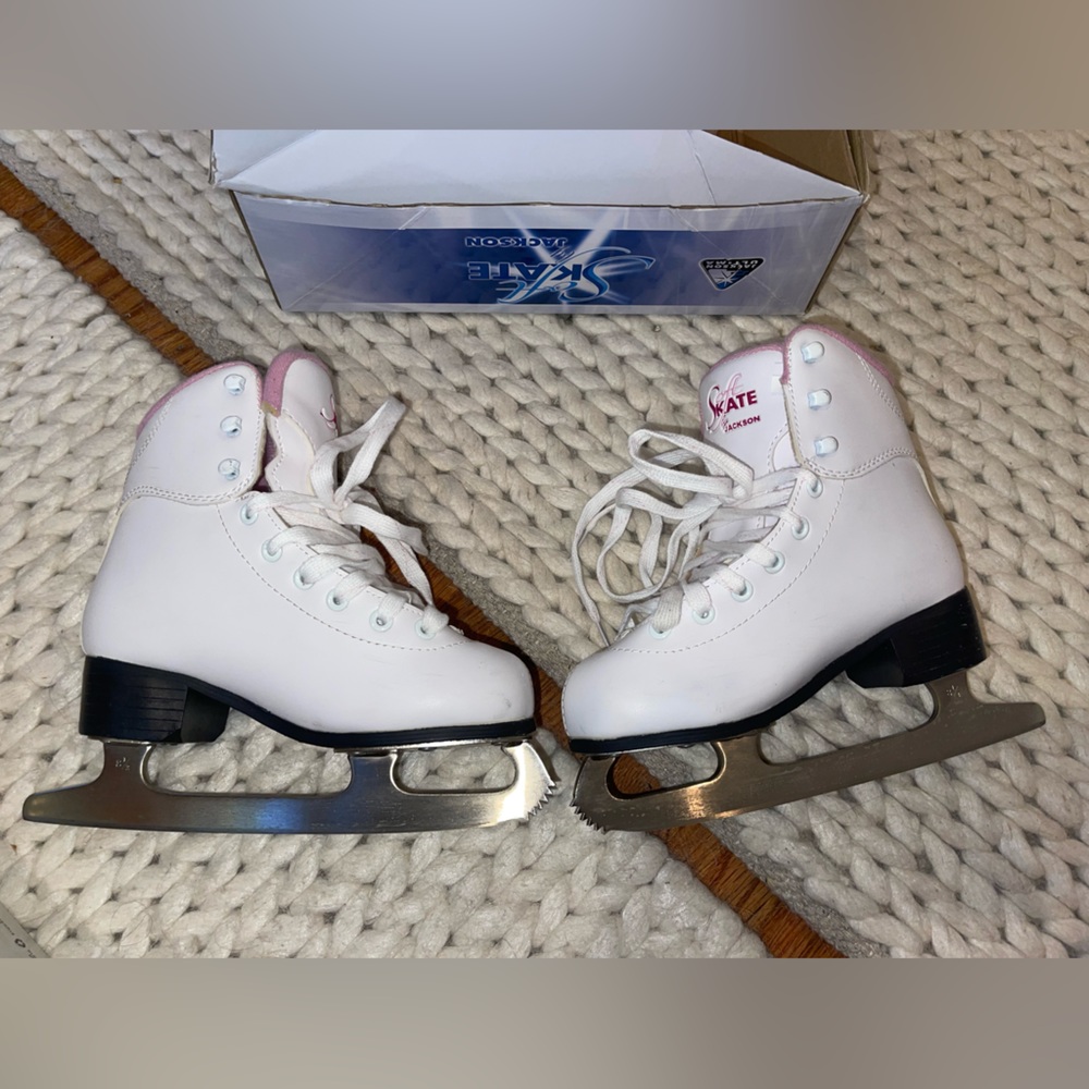 Jackson SoftSkate Girls Figure Skates